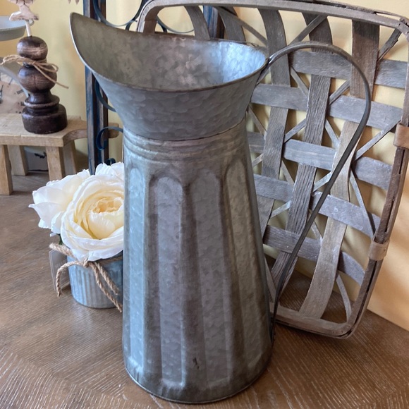 NEW! Large Vintage Inspired Distressed Galvanized Metal Rustic Farmhouse Pitcher - Picture 2 of 8